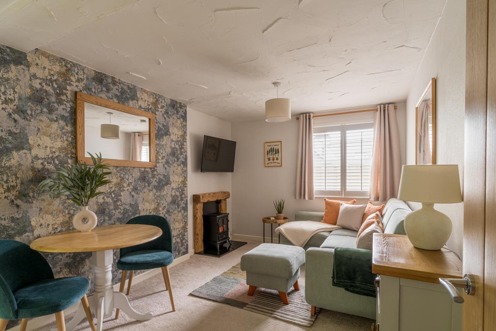 Squirrel Bank, With A Hot Tub & Parking Bowness-on-Windermere